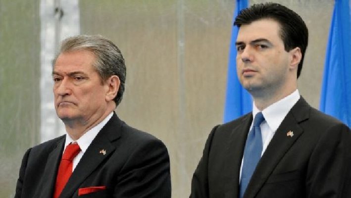 “Dorëzohet” Basha, përjashton Sali Berishën nga grupi parlamentar i PD
