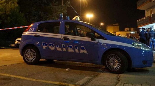 Emigranti qëllon me thikë 5 persona në Itali, fëmija merr plagë në fyt