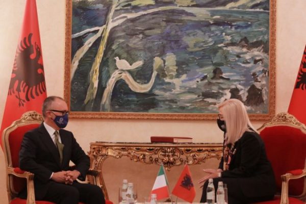 Lindita Nikolla takim me ambasadorin Fabrizio Bucci: Italia, avokatja e rrugëtimit europian të Shqipërisë