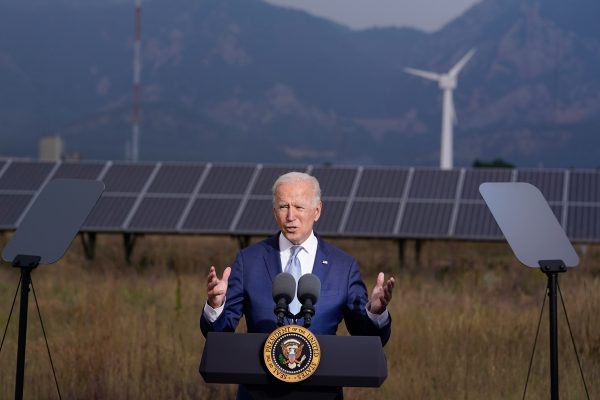 Presidenti Biden thirrje udhëheqësve ndërkombëtarë për veprim të fortë klimatik