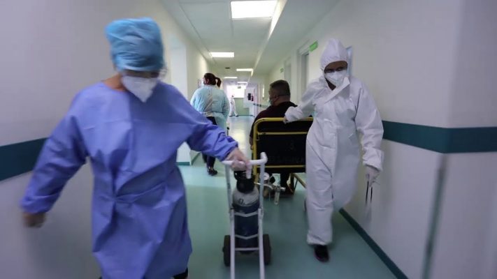 Rritet ndjeshëm numri i të infektuarve në Shqipëri, sot edhe 4 humbje jete