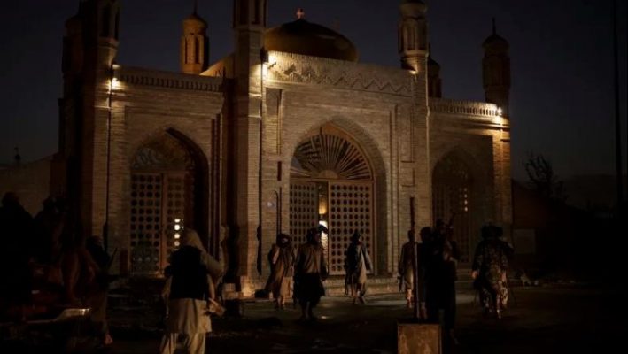 Shpërthen bomba pranë xhamisë kryesore në Kabul, humbin jetën 5 civilë