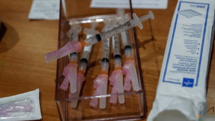 Finlanda pezullon vaksinën “Moderna”/ Sjell probleme kardiake tek të rinjtë