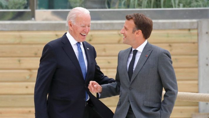 Biden e Macron tregojnë gatishmëri për të riparuar marrëdhëniet