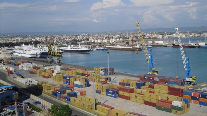 Nga Libia në Shqipëri/ 2275 ton naftë kontrabandë në Portin e Durrësit
