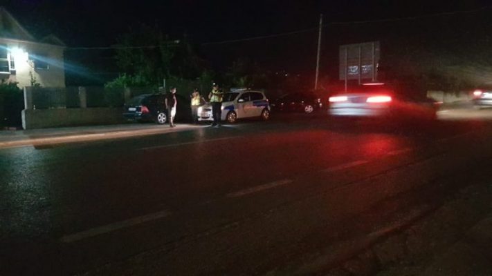 Pas përfundimit të “Foltores”/ Aksidentohen dy makina që shoqëronin Berishën