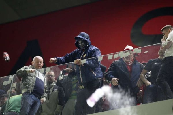 Incidentet në stadium/ FSHF: Tifozët tanë jo të dhunshëm, u provokuan dhe u goditën nga tifozet polak