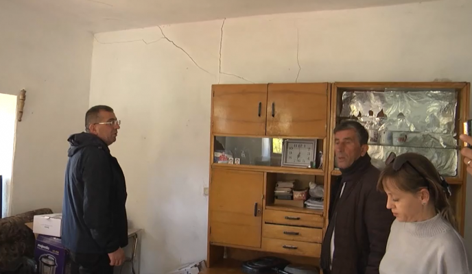 Bilancet e tërmetit në Bulqizë, dëmtohen 62 banesa, banorët kërkojnë strehim