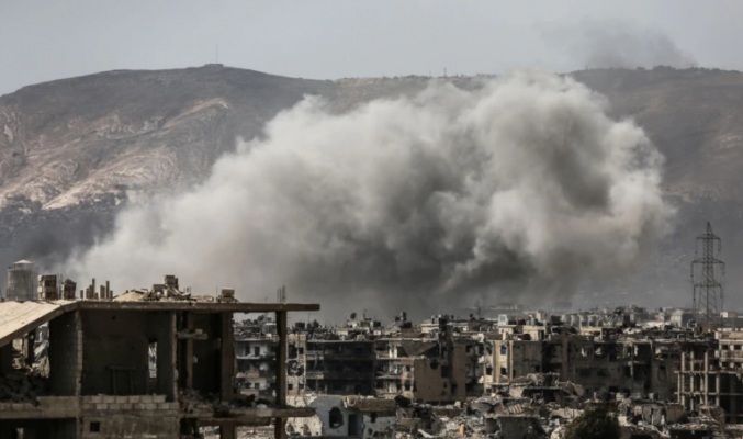 Dhjetëra të vrarë nga sulmi me bombë ndaj një autobusi ushtarak në Siri