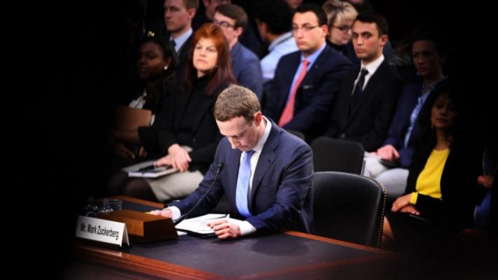 Rënia e “Facebook”, Zuckerberg humb 7 miliardë dollarë