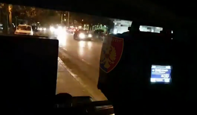Makina inteligjente kap “mat” shoferat në rrugët e Tiranës/ Mbi 300 gjoba vetëm në orët e mbrëmjes