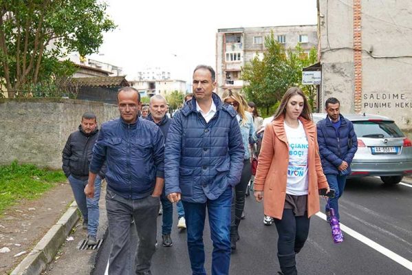 “Berisha i mori firmat në Elbasan falë grupeve kriminale”/ Deputeti i PD kundër Gaz Bardhit: E pandershme…
