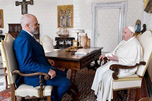 Rama tregon mbresat e vizitës në Vatikan: Papa Francësku flet me dashuri të posaçme për Shqipërinë dhe shqiptarët