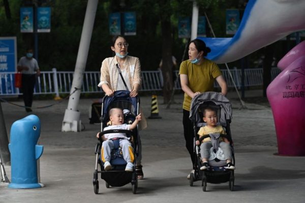 Kina shënon shkallën më të ulët të lindshmërisë në 43 vite