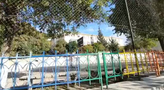 Skandal në një shkollë në Berat/ Mësuesi i dënuar për “pedolifi” dhe “ngacmim seksual” rikthehet të japë mësim