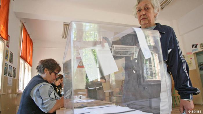 Bullgarët votojnë për Parlamentin, zgjedhin edhe kreun e ri të shtetit