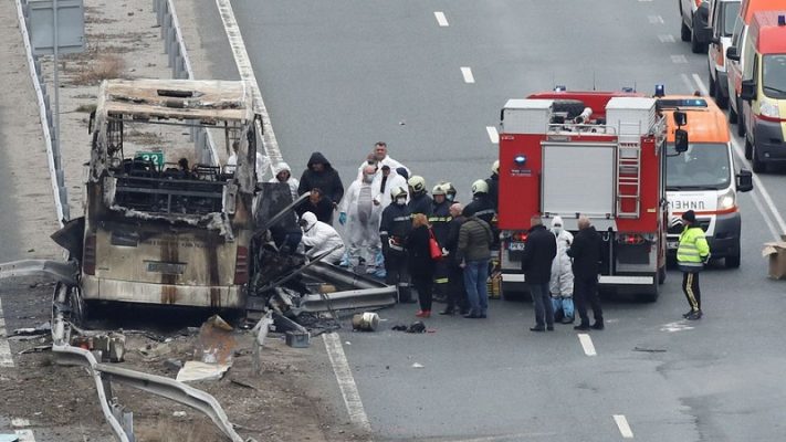“Një pasagjer nuk gjendet”/ Prokuroria bullgare zbulon nëse tragjedia u shkaktua nga bidonat me karburant?!