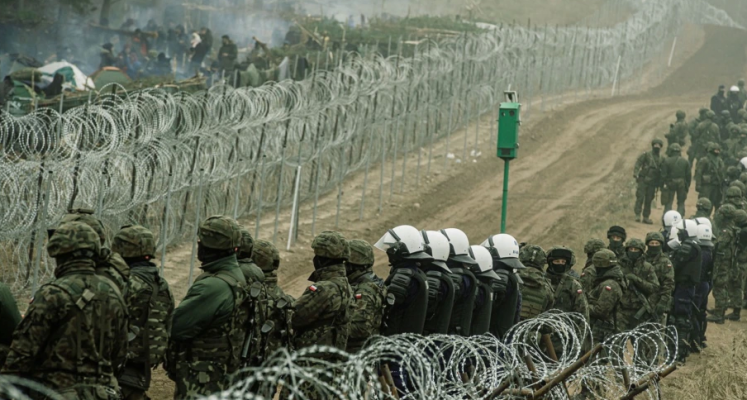 Kriza me emigrantët nga Bjellorusia/ Polonia thirrje NATO-s: Të ndërmerren hapa konkretë