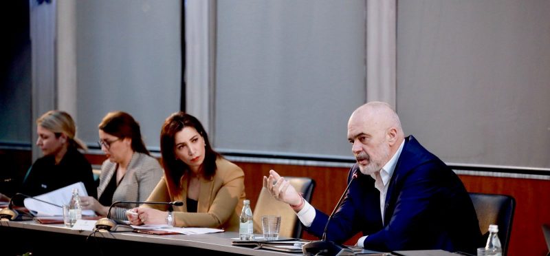 Rama me rektorët e Universitetit “Aleksandër Moisiu” në Durrës/ Zbardhen temat e diskutimeve