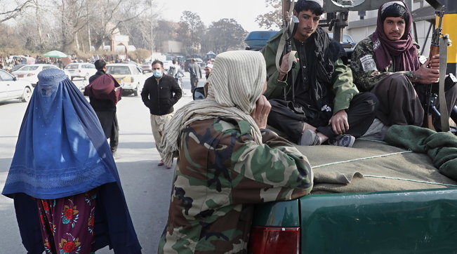 Afganistan/ Talibanët i ndalojnë gratë të udhëtojnë pa një të afërm mashkull