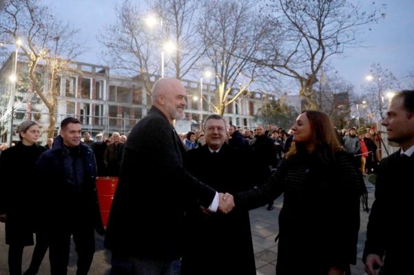 Ndahen 11 shtëpi në Bubq/ Rama: Reformë strehimi për ata që nuk blejnë dot shtëpi të re