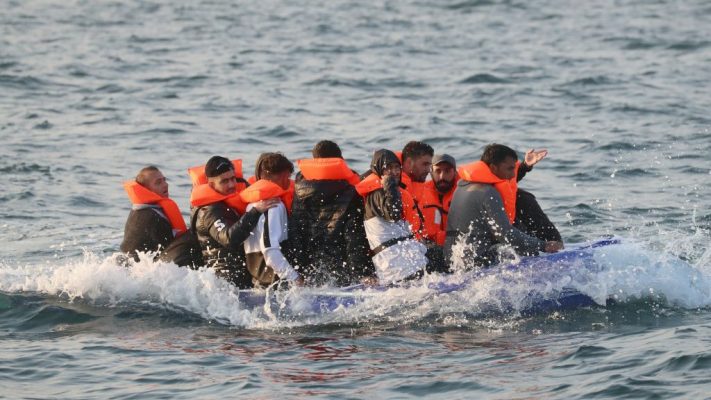Një tjetër anije fundoset në Egje, humbin jetën 16 emigrantë