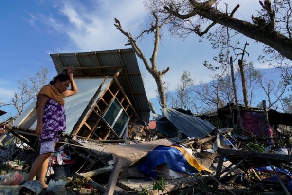 Tajfuni i fuqishëm godet Filipinet, mbi 200 të vdekur