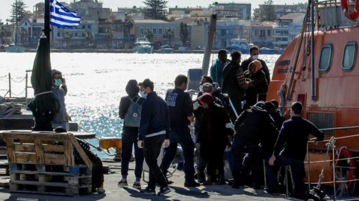 Fundoset varka me emigrantë në Greqi, 4 të vdekur