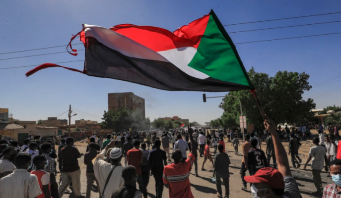 Mijëra sudanezë protestojnë kundër sundimit ushtarak