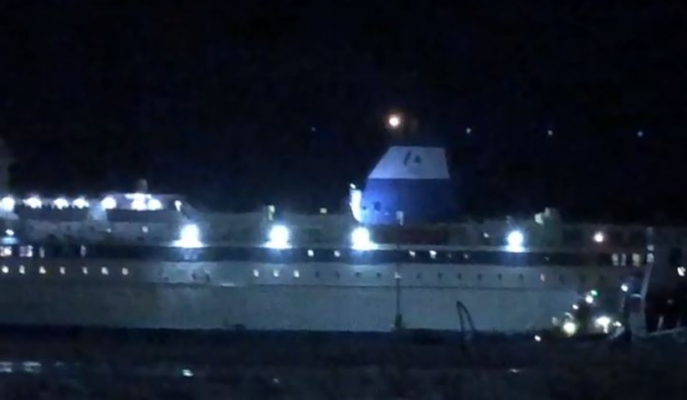 Pas 7 orësh në det të hapur, ankorohet trageti me 118 pasagjerë në Vlorë
