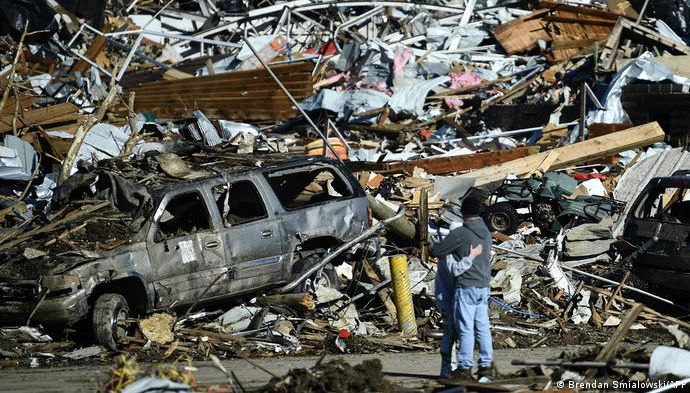 Tornadot në SHBA: Joe Biden shpall gjendjen e jashtëzakonshme në Kentaki