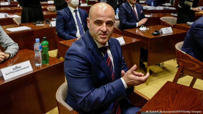Maqedonia e Veriut me qeveri të re: Debate për legjitimitetin e saj
