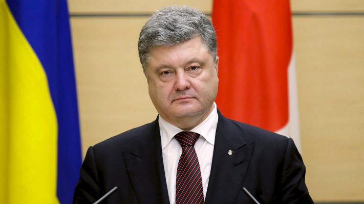 Ukraina sekuestron pronat e ish-presidentit Petro Poroshenko