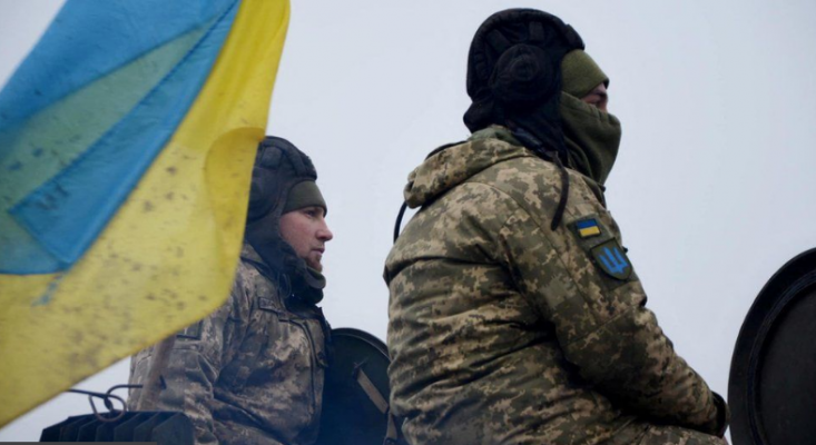 Rreziku i luftës me Rusinë/ Presidenti i Ukrainës: “Nuk ka vend për panik“