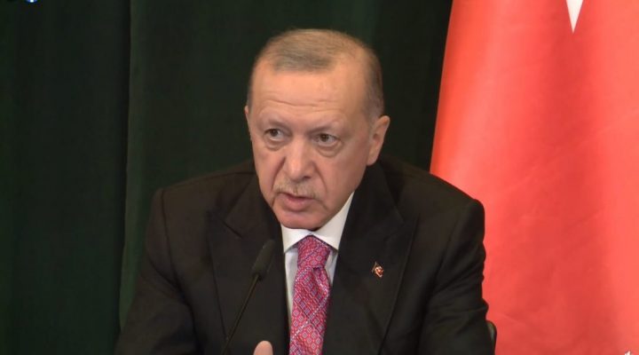 “Duhet luftuar fort”/ Erdogan: Të merren hapa kundër organizatës FETO në Shqipëri