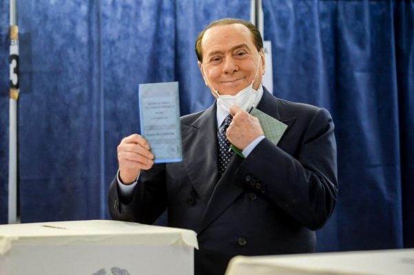 Silvio Berlusconi kërkon të bëhet President, e mbështesin partitë e qëndrës së djathtë