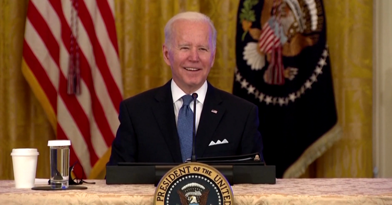VIDEO/ Joe Biden tërbohet me gazetarin: “Çfarë këlyshi k…”