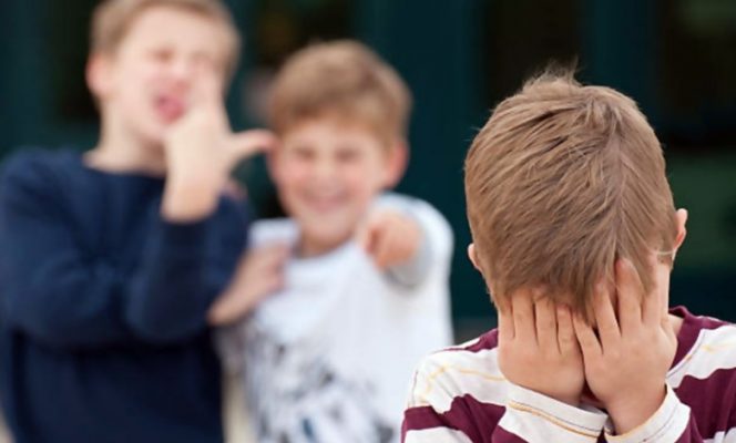 Bullizimi problem në shkolla/ Rritet numri i nxënësve që kërkojnë ndihmën e psikologut