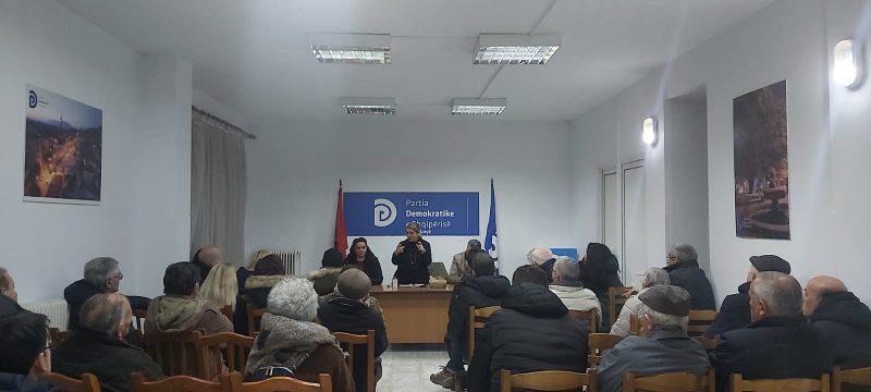 Berisha merr selinë në Korçë/ Ristani e mbështetës të ish-kryeministrit hyjnë në zyrat e PD