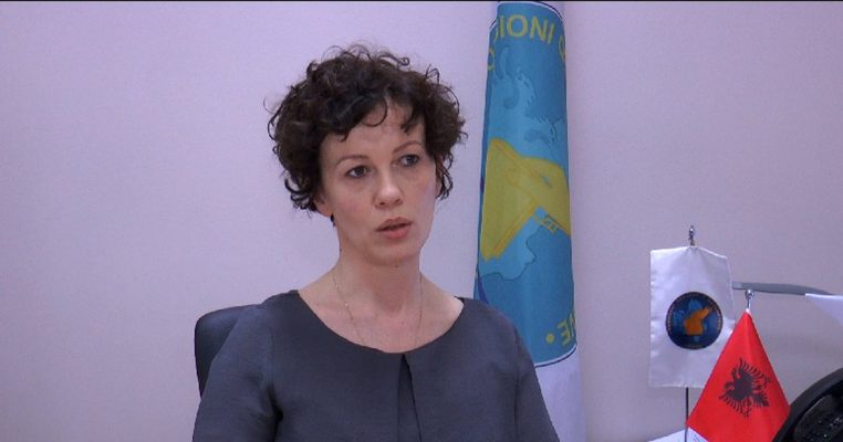 Identifikim elektronik votuesve/ Nënkryetarja e KQZ: Hiqen të dhënat e 25 prillit