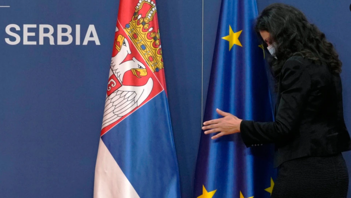 BE: Serbia të harmonizojë politikat e saj me vendimet e bllokut kundrejt Rusisë