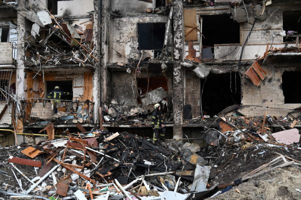 Rusia bombardon shkollën në Donjeck, vriten dy mësues