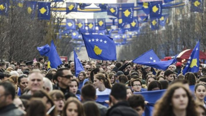 Kosova sot 14 vjet shtet i pavarur dhe sovran!