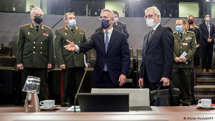 NATO: Jemi përgatitur për më të keqën, Rusia të ulë tensionet
