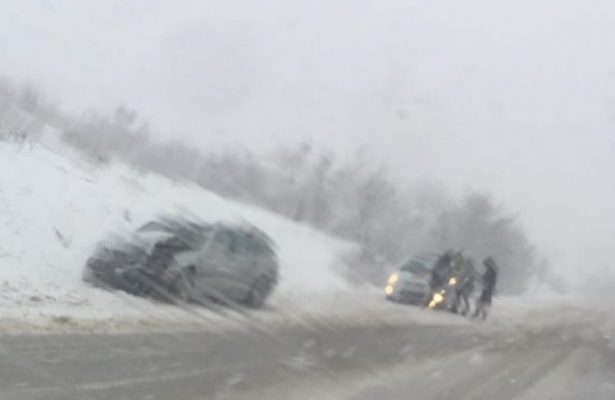 Reshje të dendura bora/ Regjistrohen 5 aksidente në Korçë