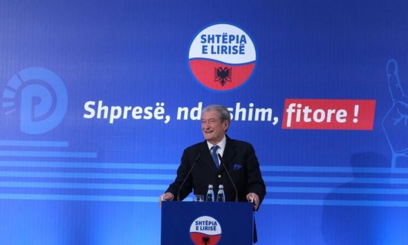 Berisha prezanton kandidatin për zgjedhjet e 6 marsit në Lushnjë/ Duhet të shënojmë ndryshimin