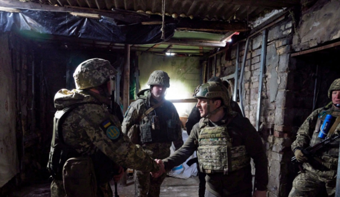 Holanda do të dërgojë pajisje ushtarake në Ukrainë