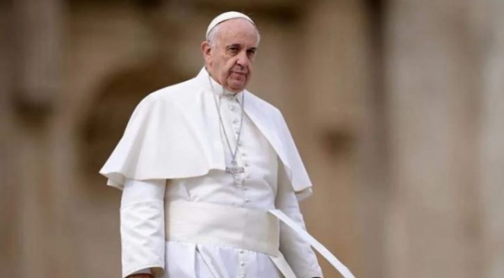 Mesazhi i Papa Françeskut për sulmet ruse: Lufta, dështim i politikës dhe njerëzimit!