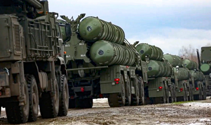 Rusia zhvillon të shtunën stërvitje me armë bërthamore mes tensioneve të larta me Ukrainën