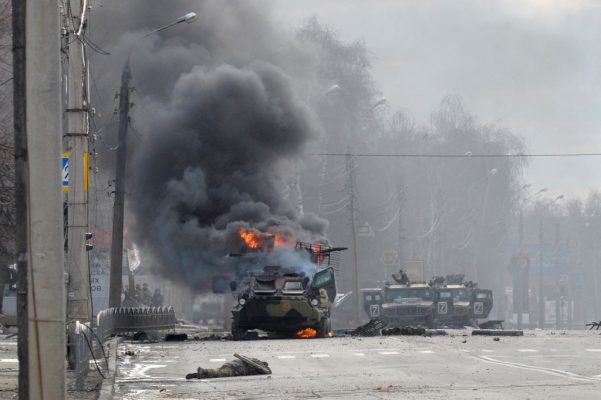 Rusia nuk tërhiqet nga bombardimet, goditet me raketë shtëpia e Presidentit Zelensky